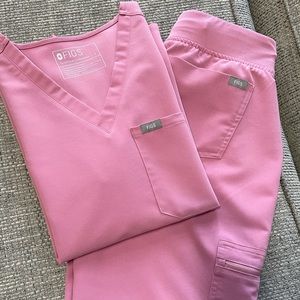 Figs Chalk Pink set